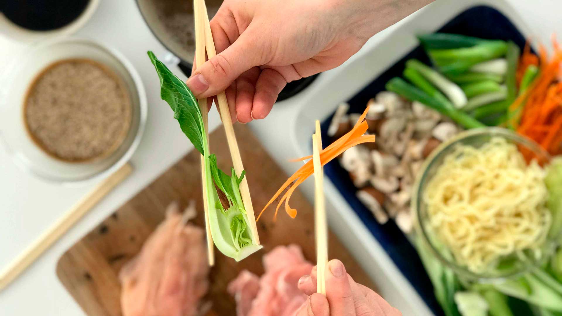 Telemacos Ønske skulder Fondue shabu shabu | Lækker asiatisk fondue - FoodTV